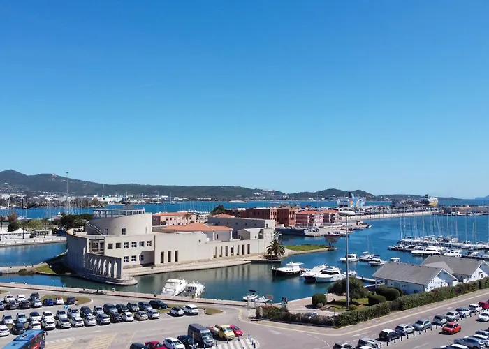 Casa Smeralda * Ольбия